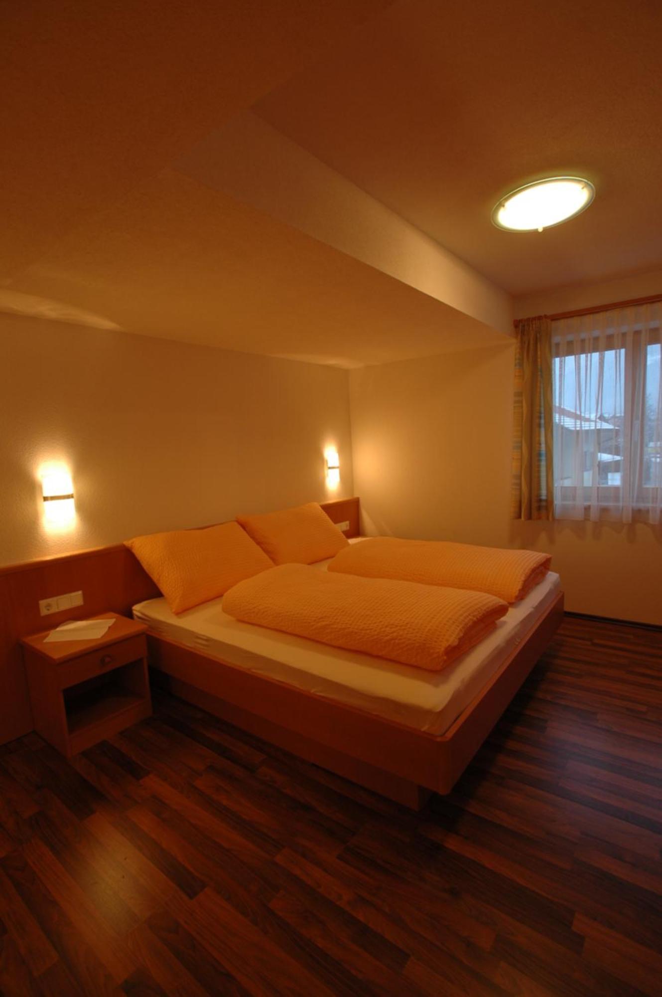 Apart Am Brunnen Ried im Oberinntal Chambre photo